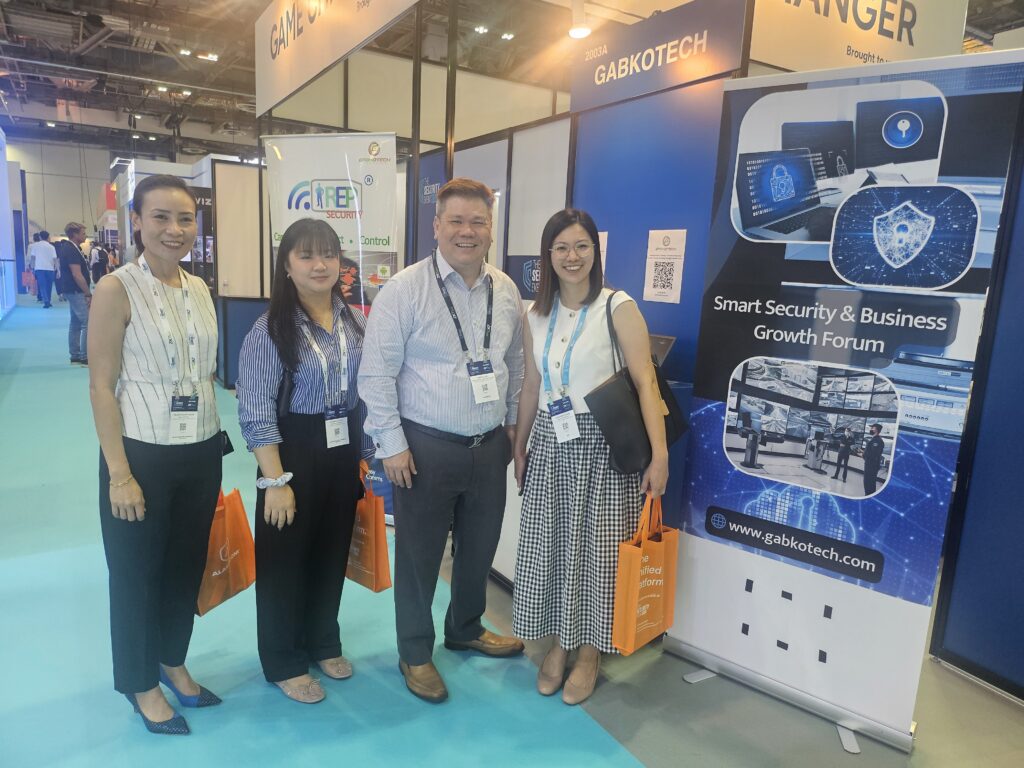 SAS neXt Summit 2025 featuring security leaders and technology experts discussing AI and the future of security in Singapore.