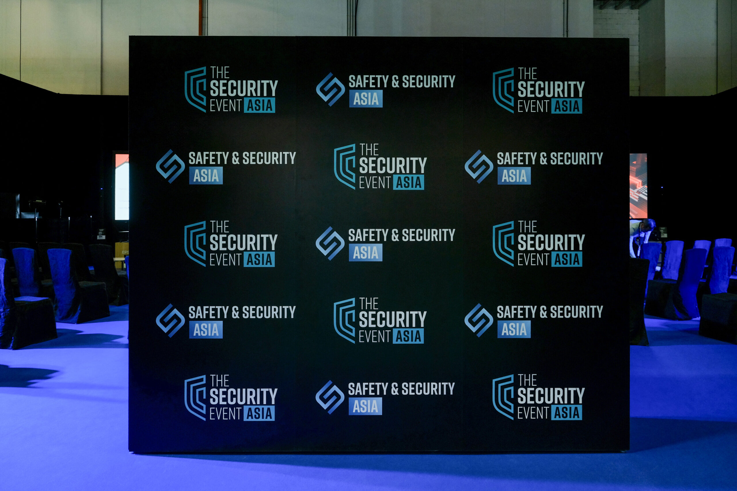 SAS neXt Summit 2025 featuring security leaders and technology experts discussing AI and the future of security in Singapore.