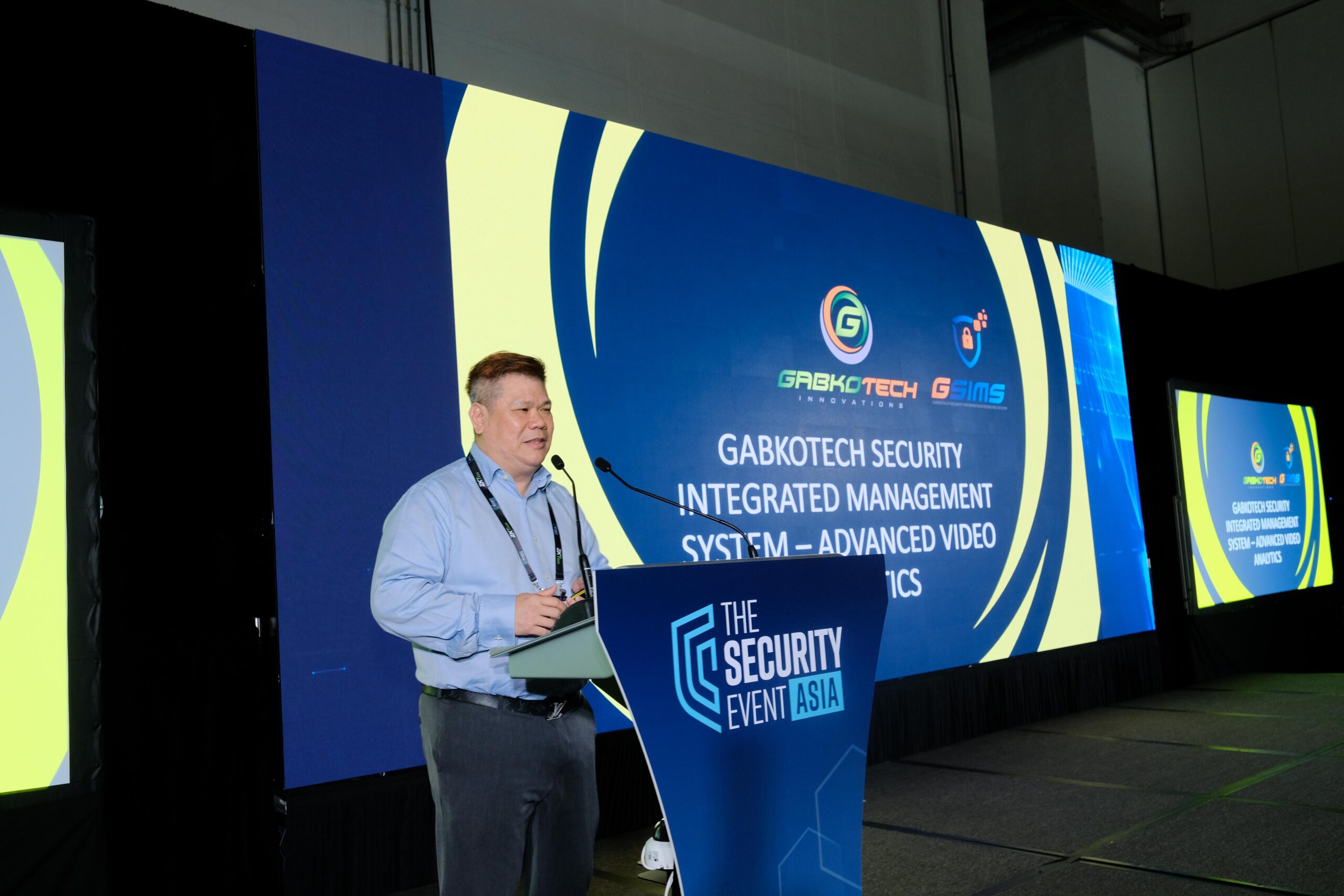 SAS neXt Summit 2025 featuring security leaders and technology experts discussing AI and the future of security in Singapore.